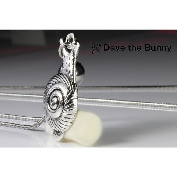 Snail Necklace - Snail Charm Pendant - Picture 5 of 8